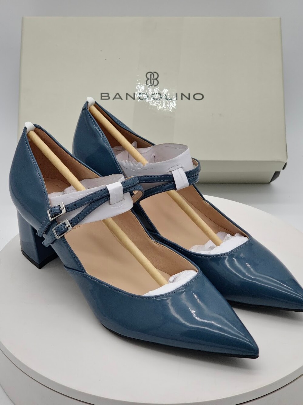 Bandolino Smith3 Women’s Medium Blue Patent Mary Jane Pumps Size 9 M NEW